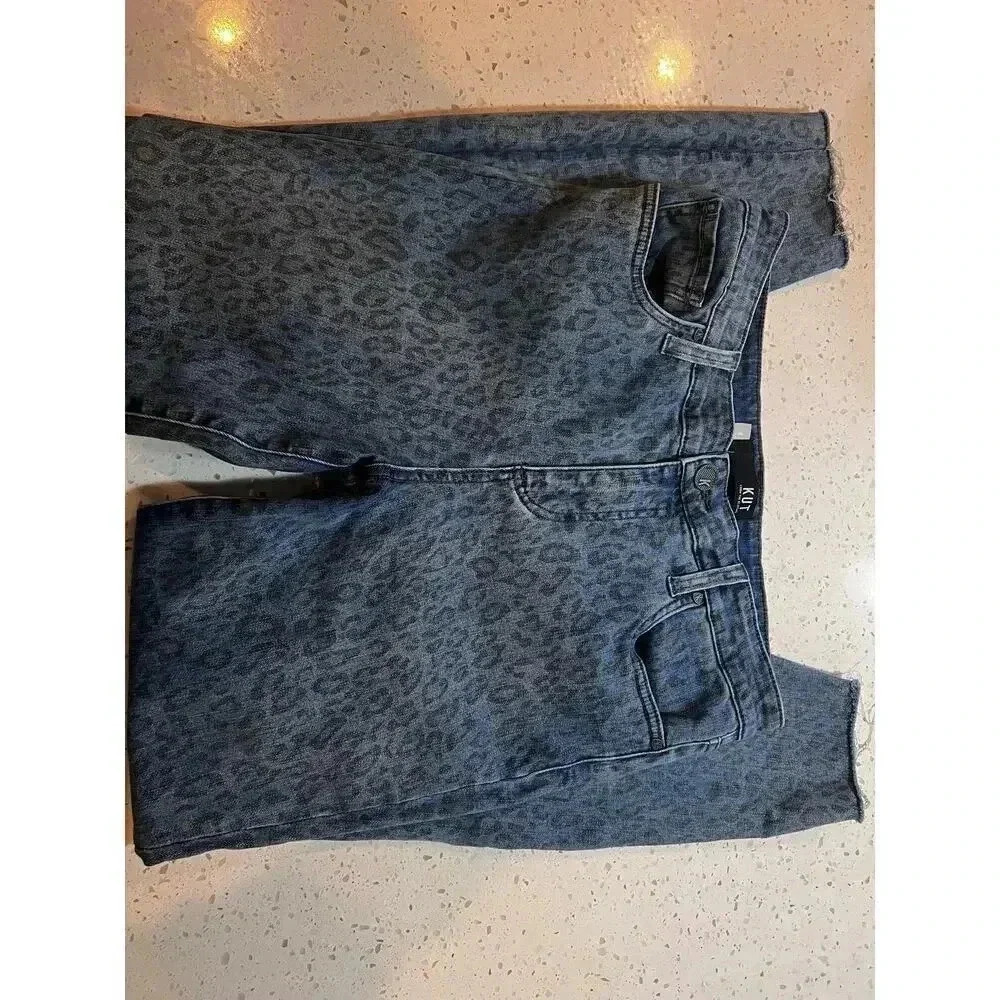 Kut from the Kloth connie jeans with cheetah print size 8 high rise skinny ankle